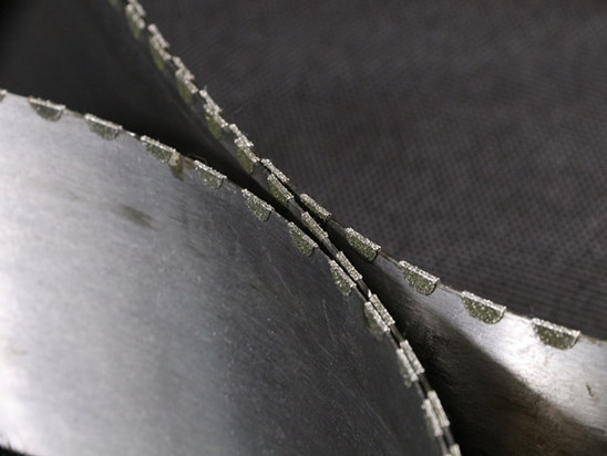 Diamond clearance bandsaw blade
