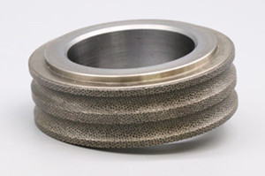 Manufacturing process of high precision diamond roller and fault cause during dressing