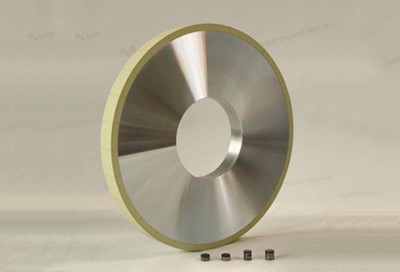 The advantages of vitrified bond diamond wheel for grinding PDC