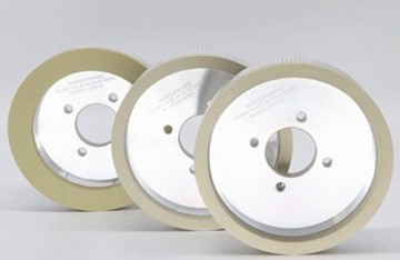 Pores in Vitrified Bond Diamond Grinding Wheel