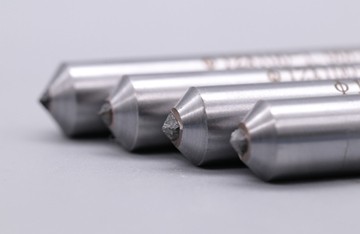 Synthetic diamond dressing tool for grinding wheel