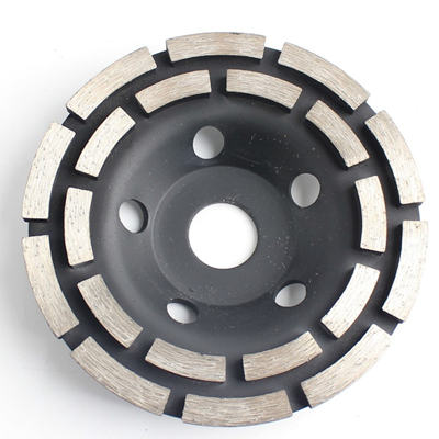 Grinding wheels for concrete and stone industry