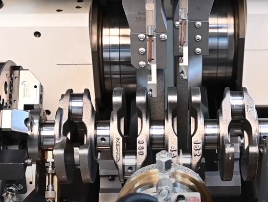 How to achieve high precision grinding crankshaft