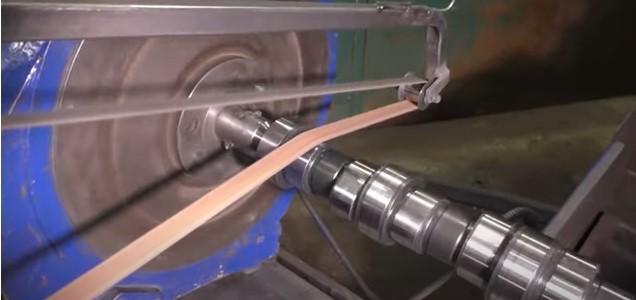 polishing camshaft