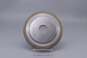 Metal diamond grinding wheel